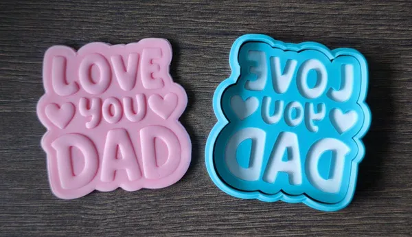 Формичка и ембосер „Love You Dad“ — Ден на бащата