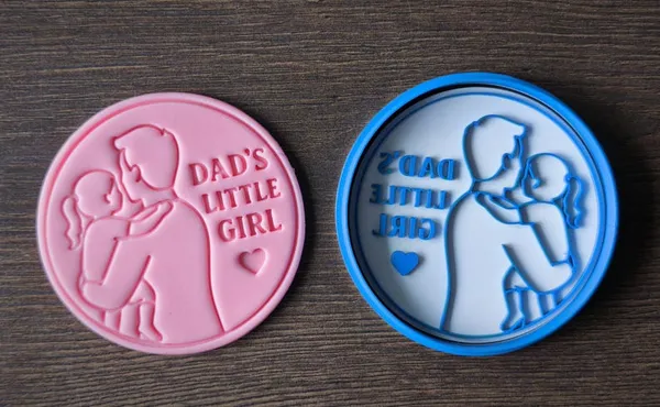 Формичка и ембосер „Dad's Little Girl“ — баща и дъщеря, Ден на бащата