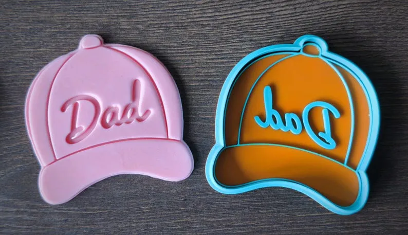 Формичка и ембосер шапка „Dad“ — Ден на бащата